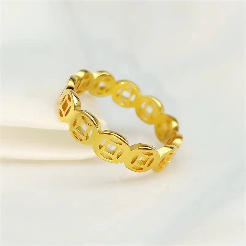 Nhẫn vàng 10k có màu tươi sáng và tinh xảo